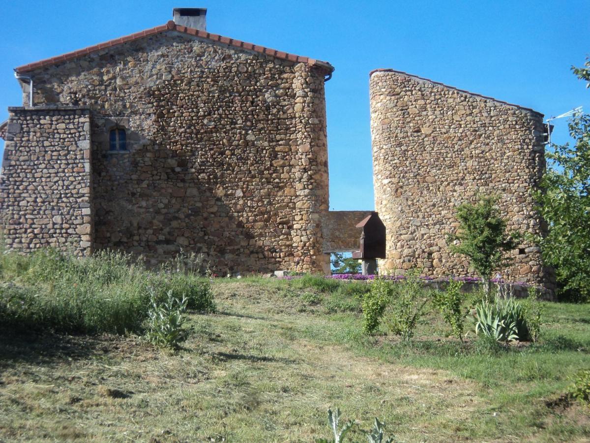Le Donjon De La Reine Margot Bed & Breakfast Beaumont  Exterior photo